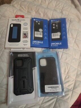 NWT 5 IPHONE CASES SEE PICTURES